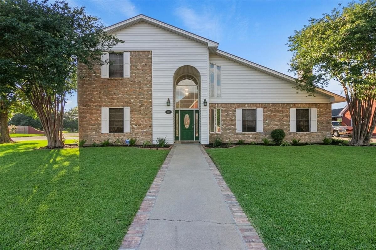 Real estate property located at 2298 Holly, Jefferson, Willow Run Ph I, Nederland, TX, US