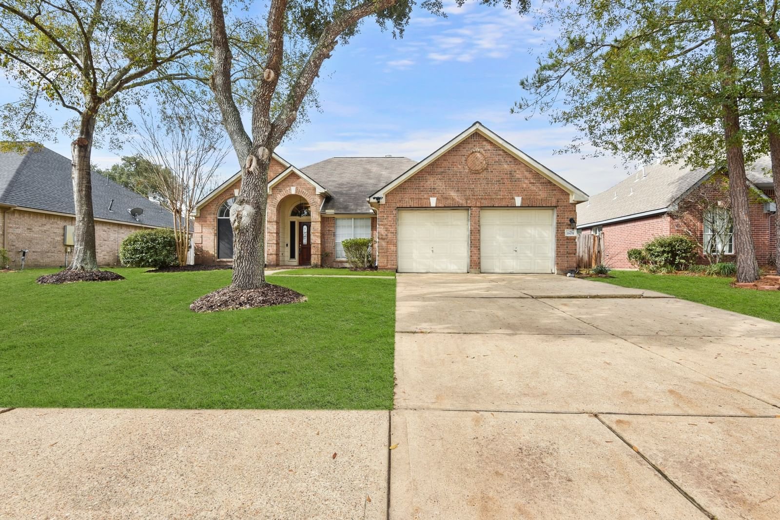 Real estate property located at 18031 Overlook Park, Harris, Park At Atascocita Forest, Humble, TX, US
