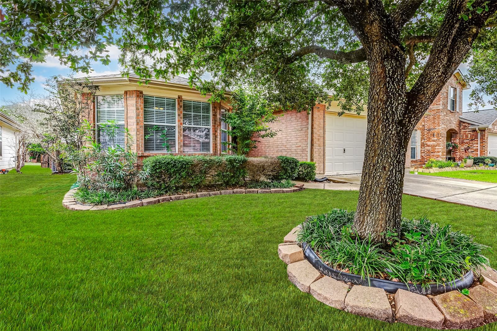 Real estate property located at 4046 Mt Whitney, Harris, Mason Lakes Sec 01 Amd, Katy, TX, US