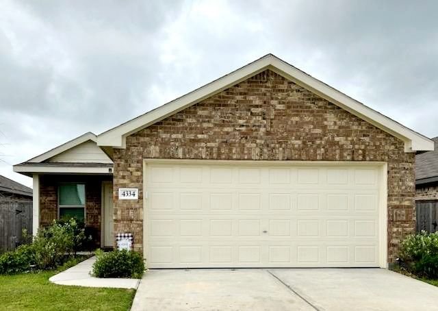 Real estate property located at 4334 Palmetto Grove, Harris, Wooster Xing Sec 4, Baytown, TX, US