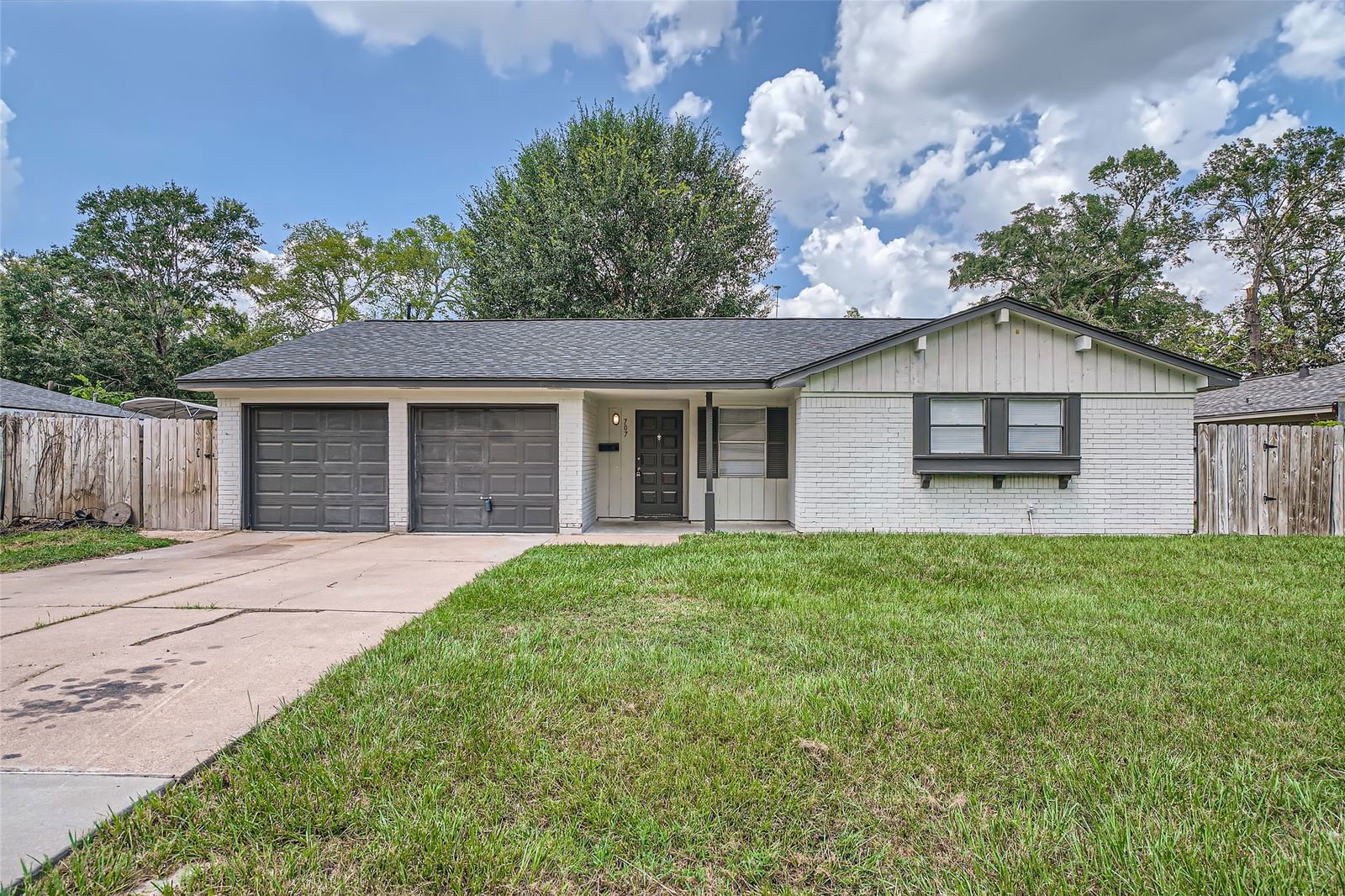 Real estate property located at 707 Cherry Valley, Harris, Lakewood Heights Sec 04, Huffman, TX, US