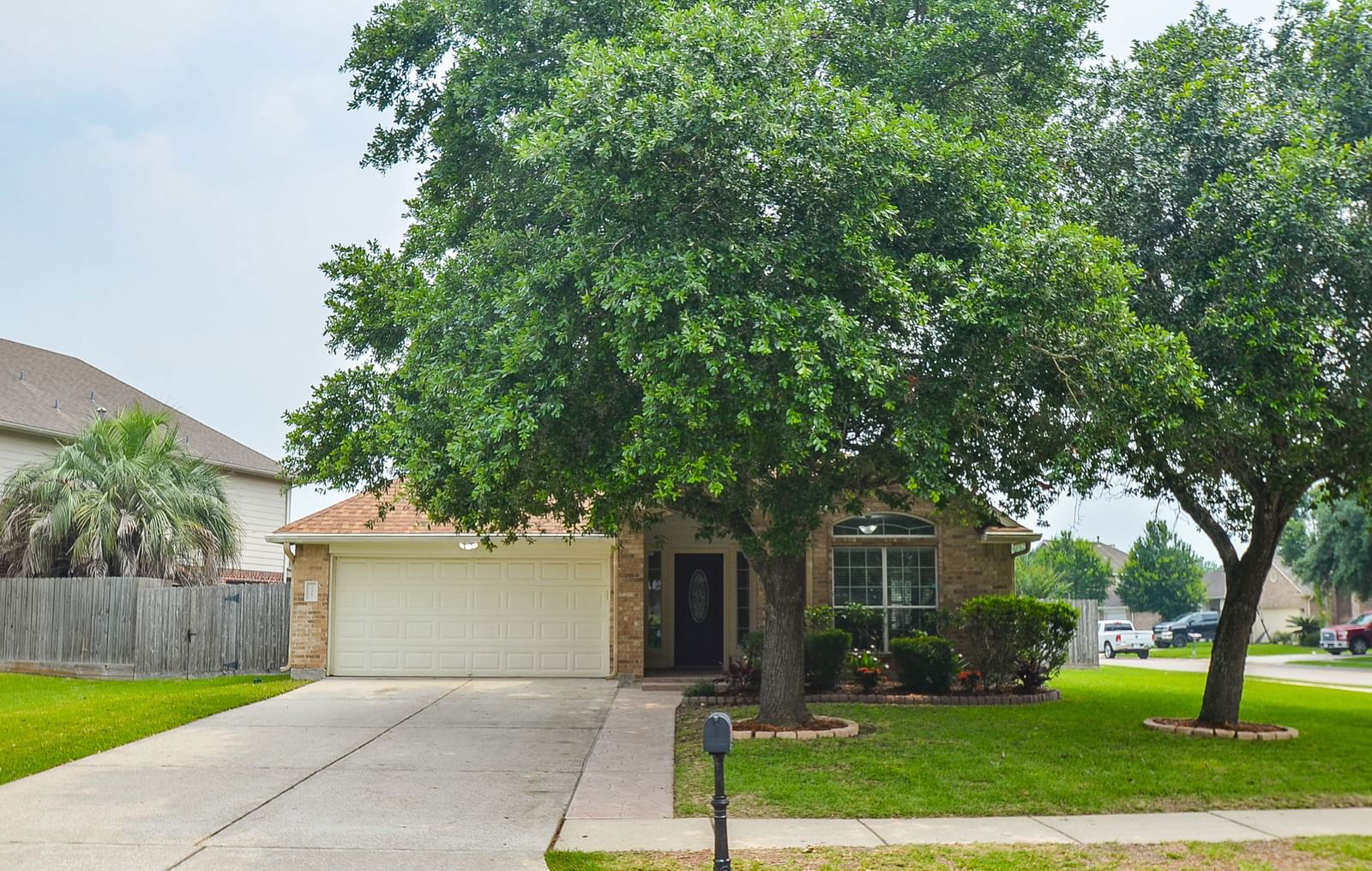 Real estate property located at 228 Magnolia, Galveston, Magnolia Estates Sec 1 2003, League City, TX, US