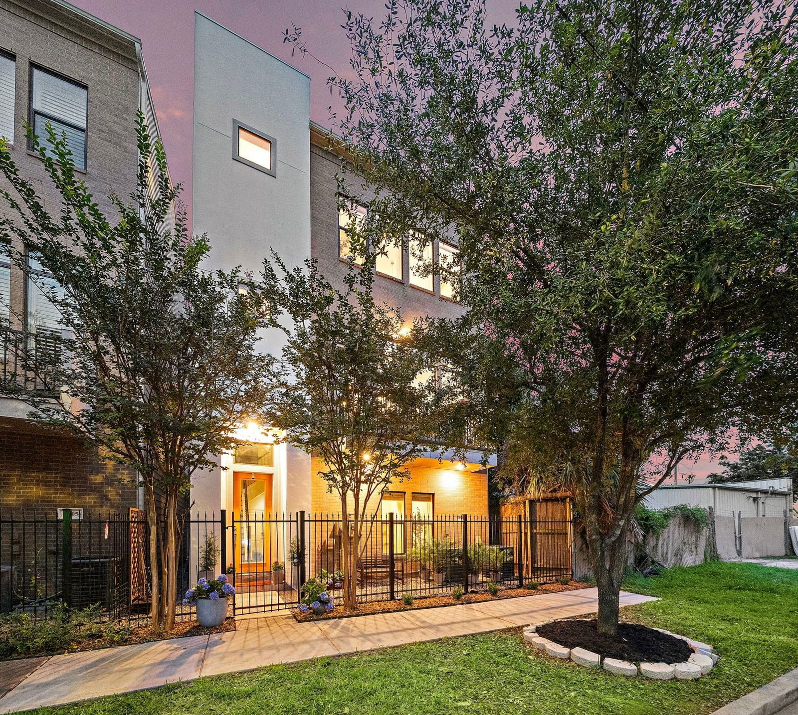 Real estate property located at 2107 Mason, Harris, Mason/Welch Street Homes, Houston, TX, US