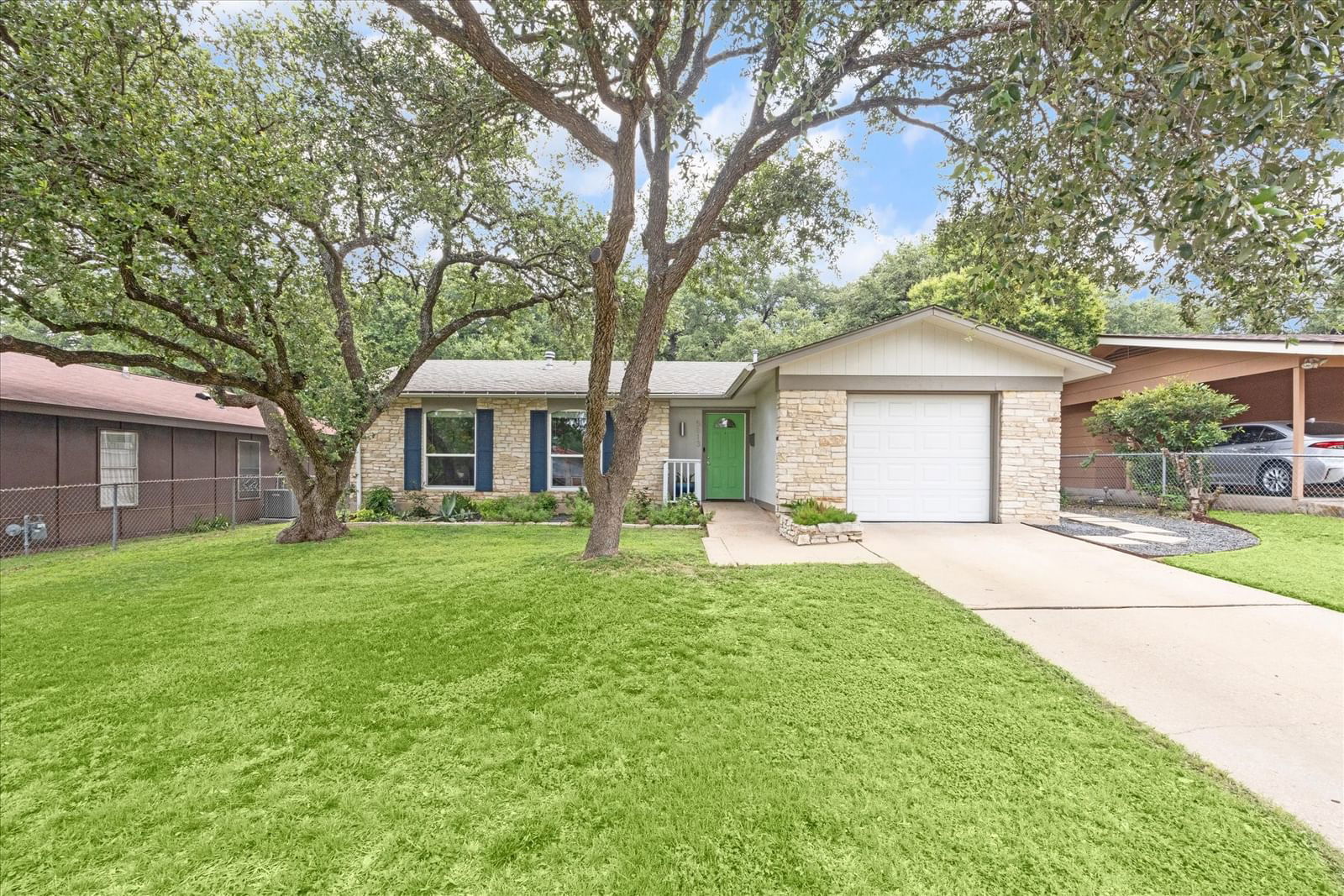 Real estate property located at 5813 Garden Oaks, Travis, Flournoys Sweetbriar Sec 05, Austin, TX, US