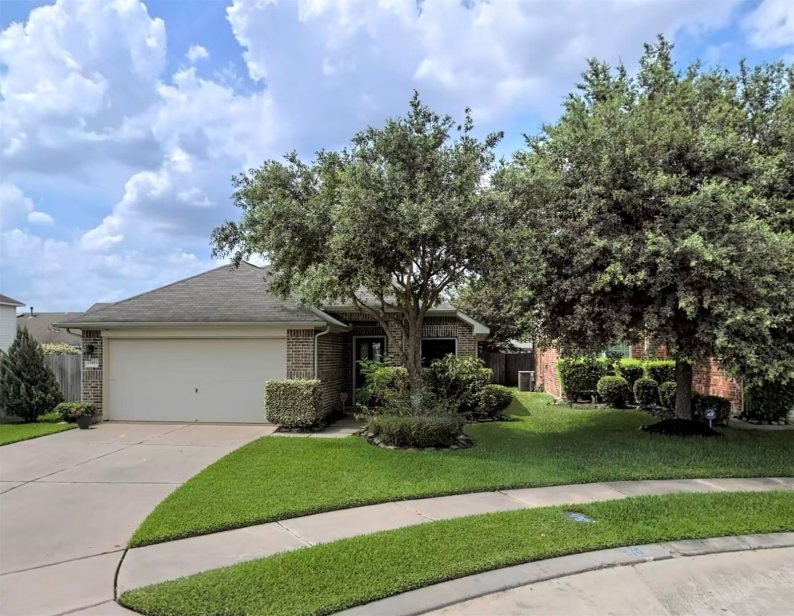 Real estate property located at 13903 Tinsley Court, Harris, Glen Abbey, Houston, TX, US