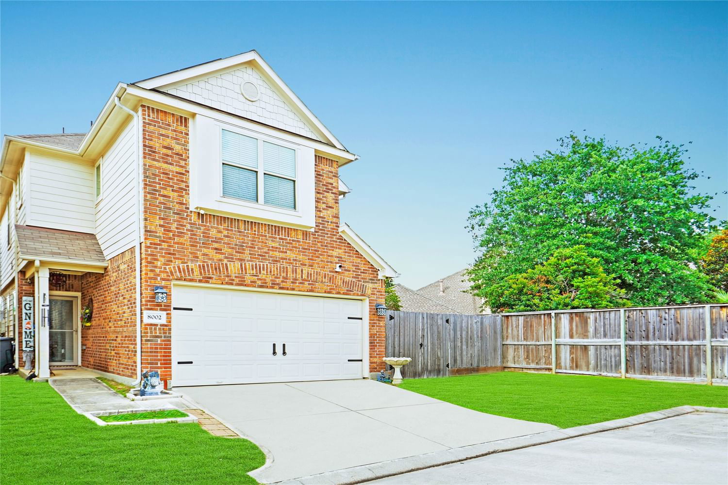 Real estate property located at 8002 Villa Lago, Harris, Villas/Willowbrook, Houston, TX, US