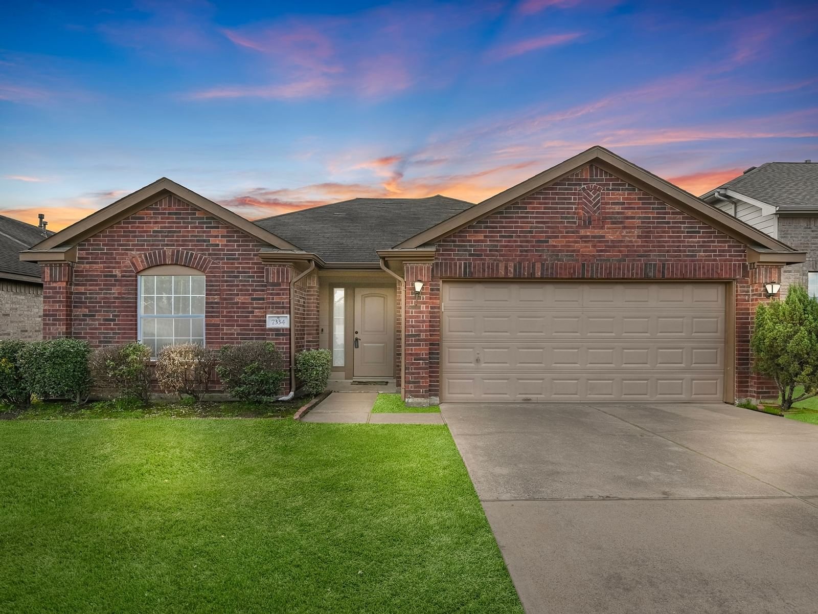 Real estate property located at 7334 Eden Crossing, Fort Bend, Twin Oaks Village Sec 3, Richmond, TX, US