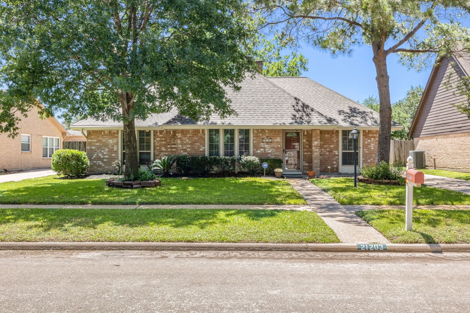 Real estate property located at 21203 Park York, Harris, Memorial Pkwy Sec 06 R/P, Katy, TX, US