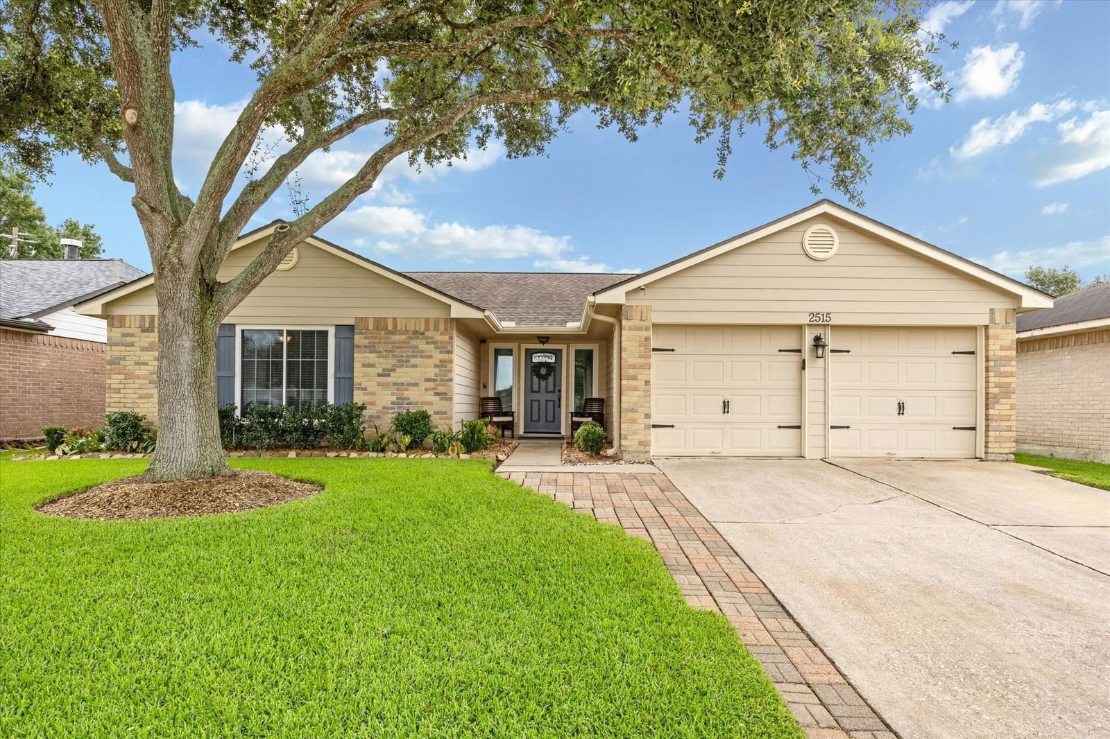 Real estate property located at 2515 Kings Chapel, Harris, Heritage Park, Friendswood, TX, US