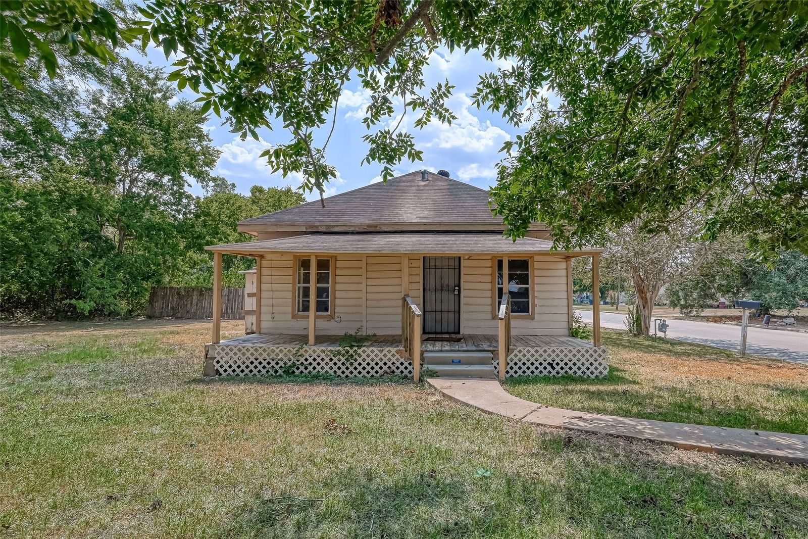 Real estate property located at 702 Mattie, Wharton, Wharton Ajackson Blk60a, Wharton, TX, US