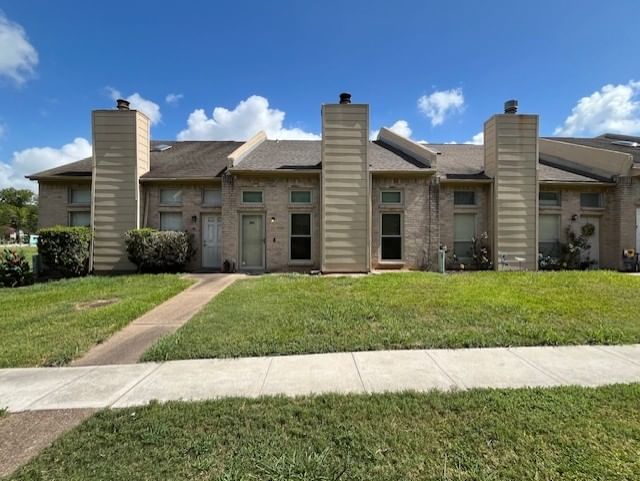 Real estate property located at 3013 Creekview, Fort Bend, MEADOWCREEK TOWNHOUSES, Missouri City, TX, US