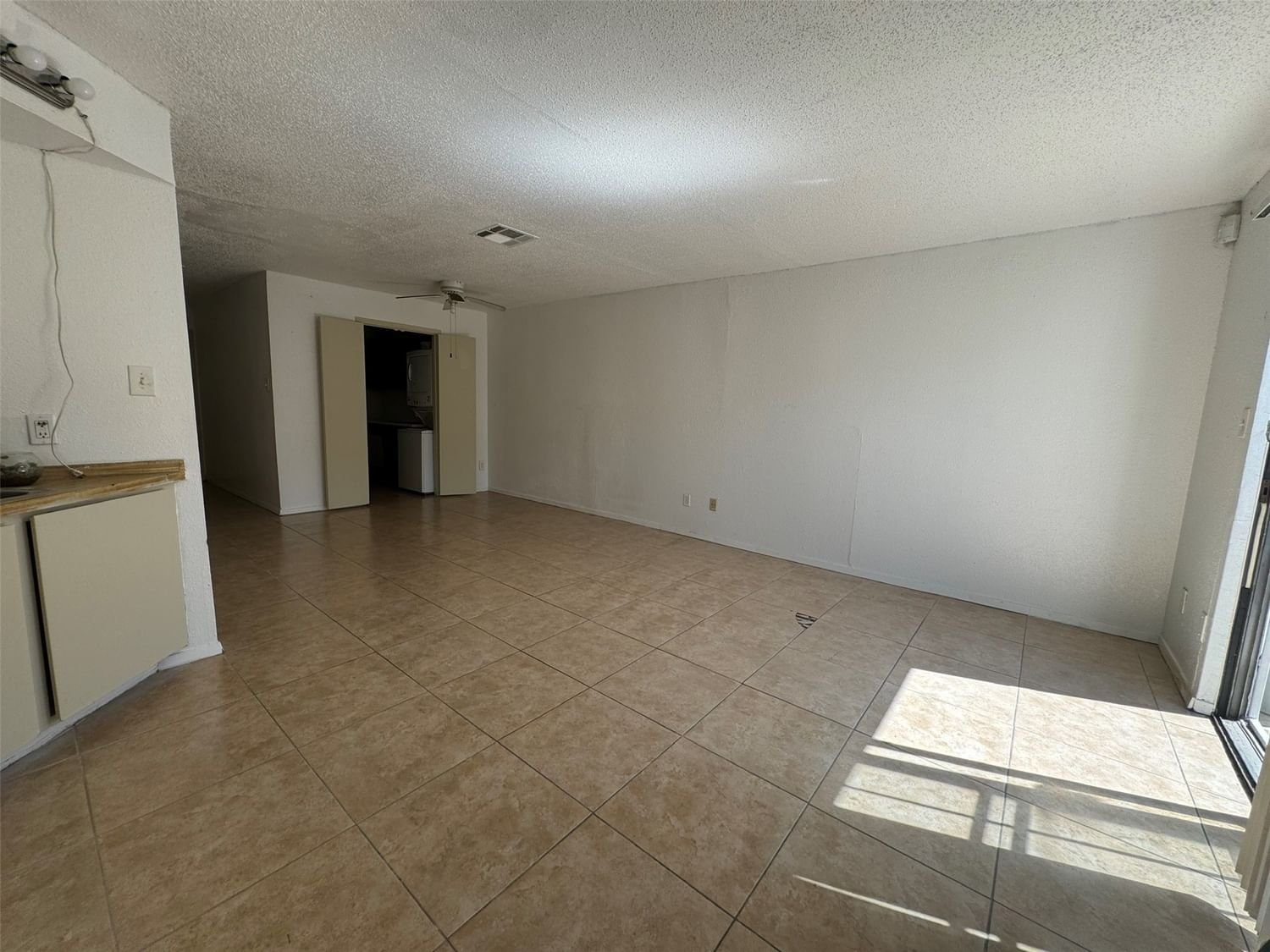 Real estate property located at 8405 Wilcrest #1102, Harris, Wilcrest Park Condo, Houston, TX, US