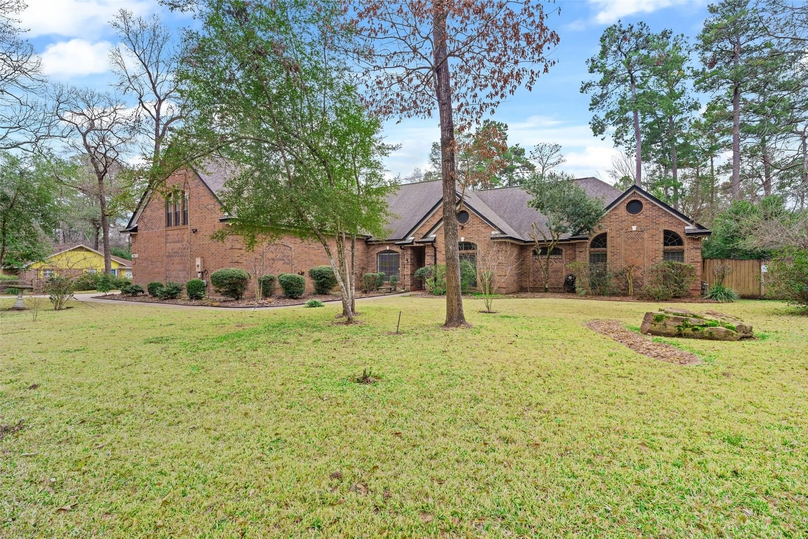 Real estate property located at 3903 Mossy Oaks, Harris, Mossy Oaks Sec 01 U/R, Spring, TX, US