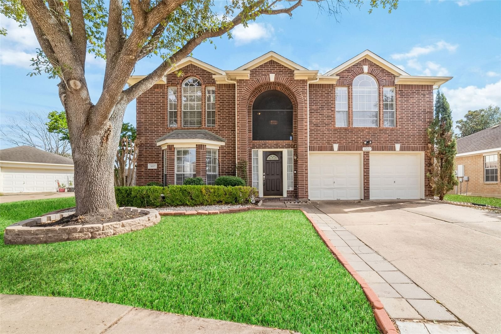 Real estate property located at 3207 Sapling Oak, Harris, Oak Park Ridge, Houston, TX, US