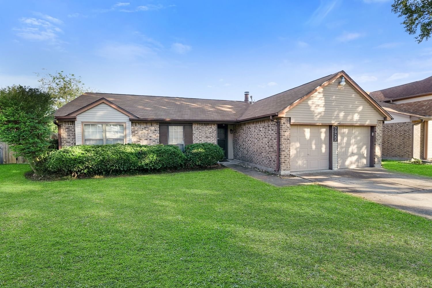 Real estate property located at 7922 Breda, Harris, Meadow Lake Sec 02, Baytown, TX, US