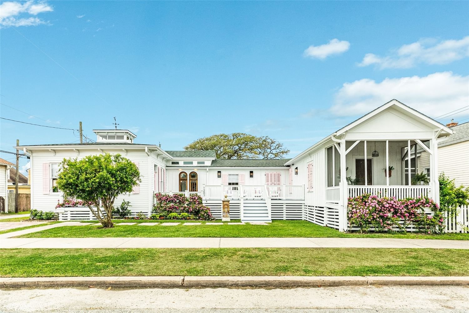 Real estate property located at 1207 15th, Galveston, Galveston Townsite, Galveston, TX, US