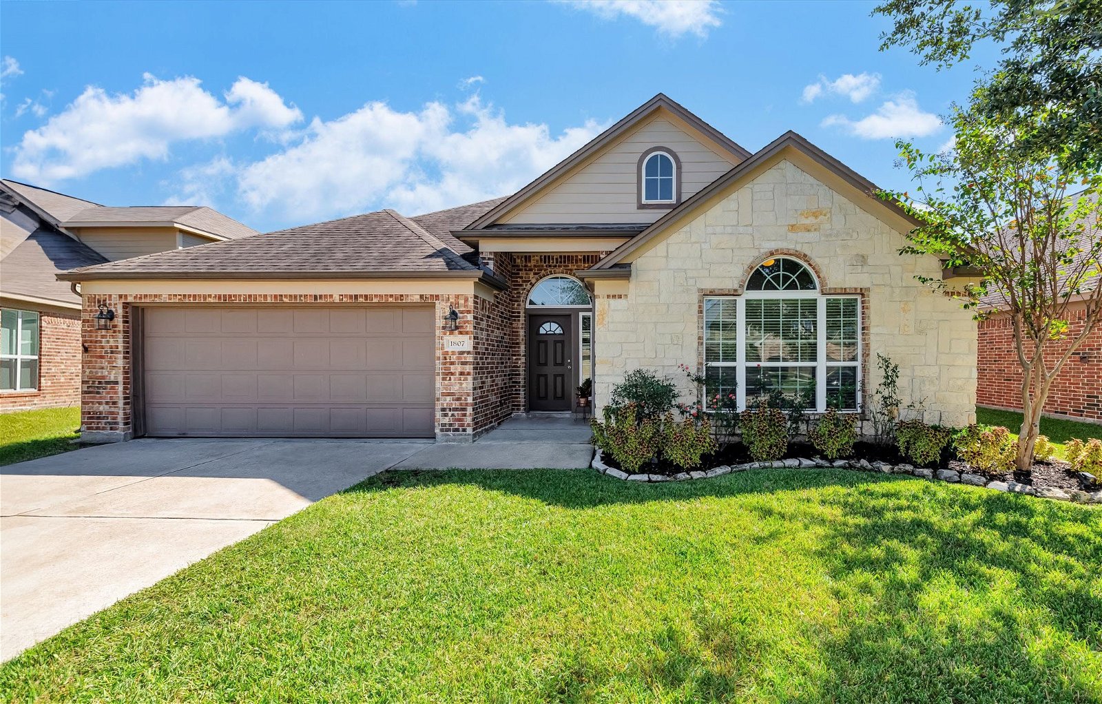 Real estate property located at 1807 Buttonwood, Fort Bend, Fairpark Village Sec 5, Rosenberg, TX, US