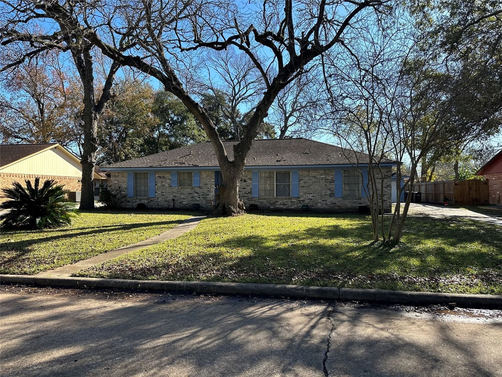 Real estate property located at 122 Emerald, Brazoria, Emerald Forest, Clute, TX, US