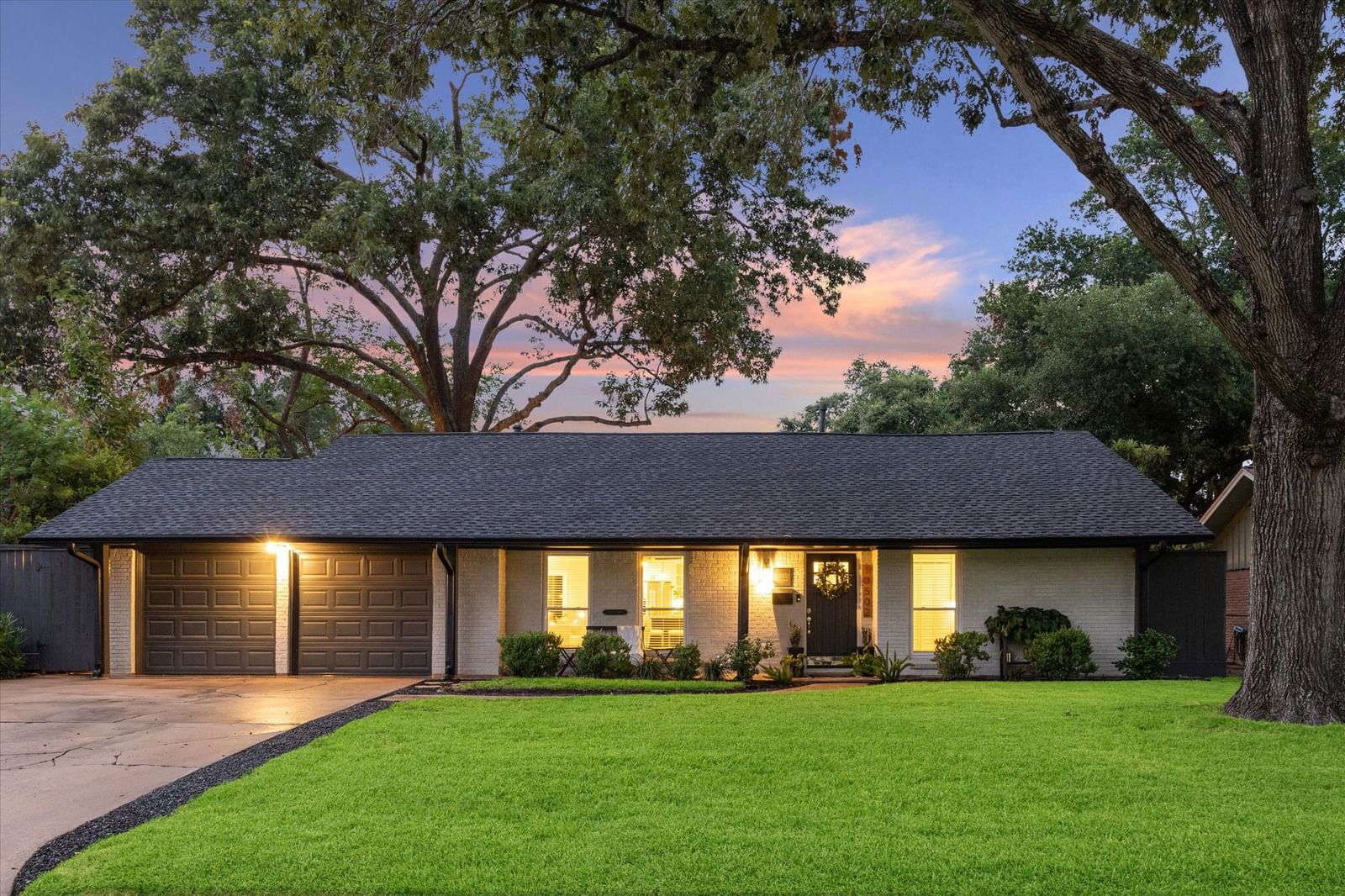 Real estate property located at 10502 Ivyridge, Harris, Shadow Oaks Sec 02, Houston, TX, US