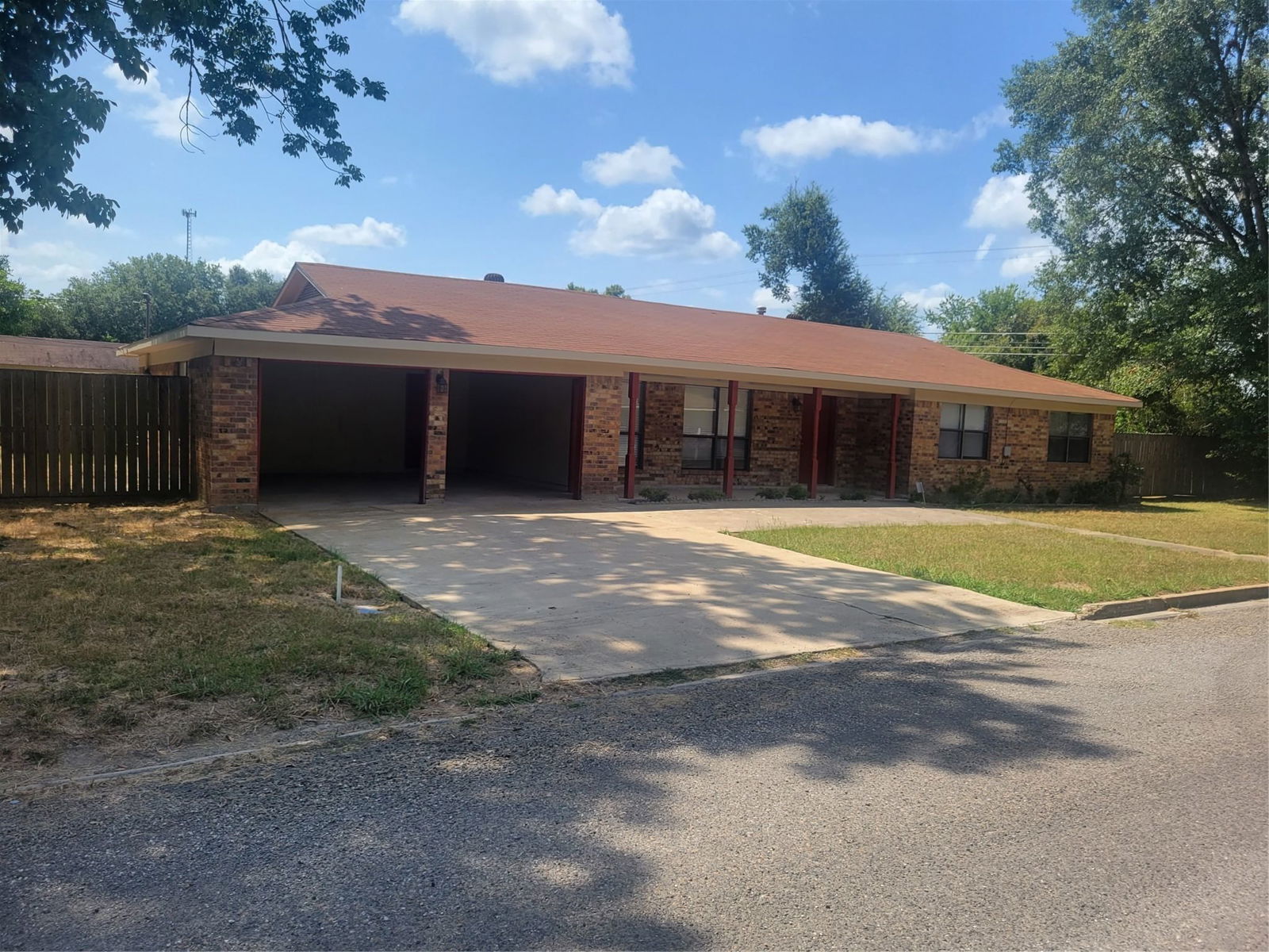 Real estate property located at 111 Meadow, Houston, Meadowcrest Add, Crockett, TX, US