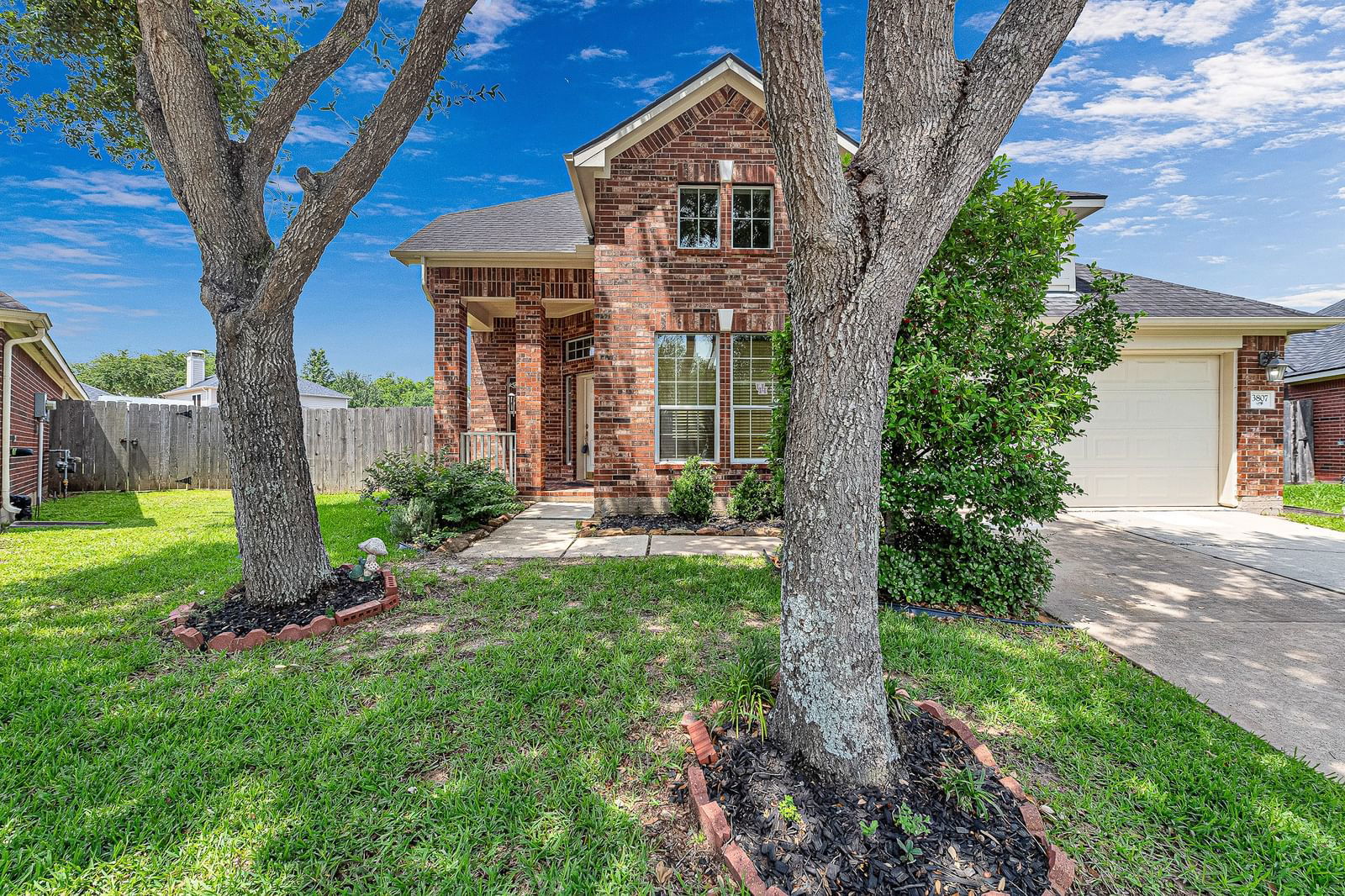 Real estate property located at 3807 Lake Ballinger, Fort Bend, Waterside Estates, Richmond, TX, US