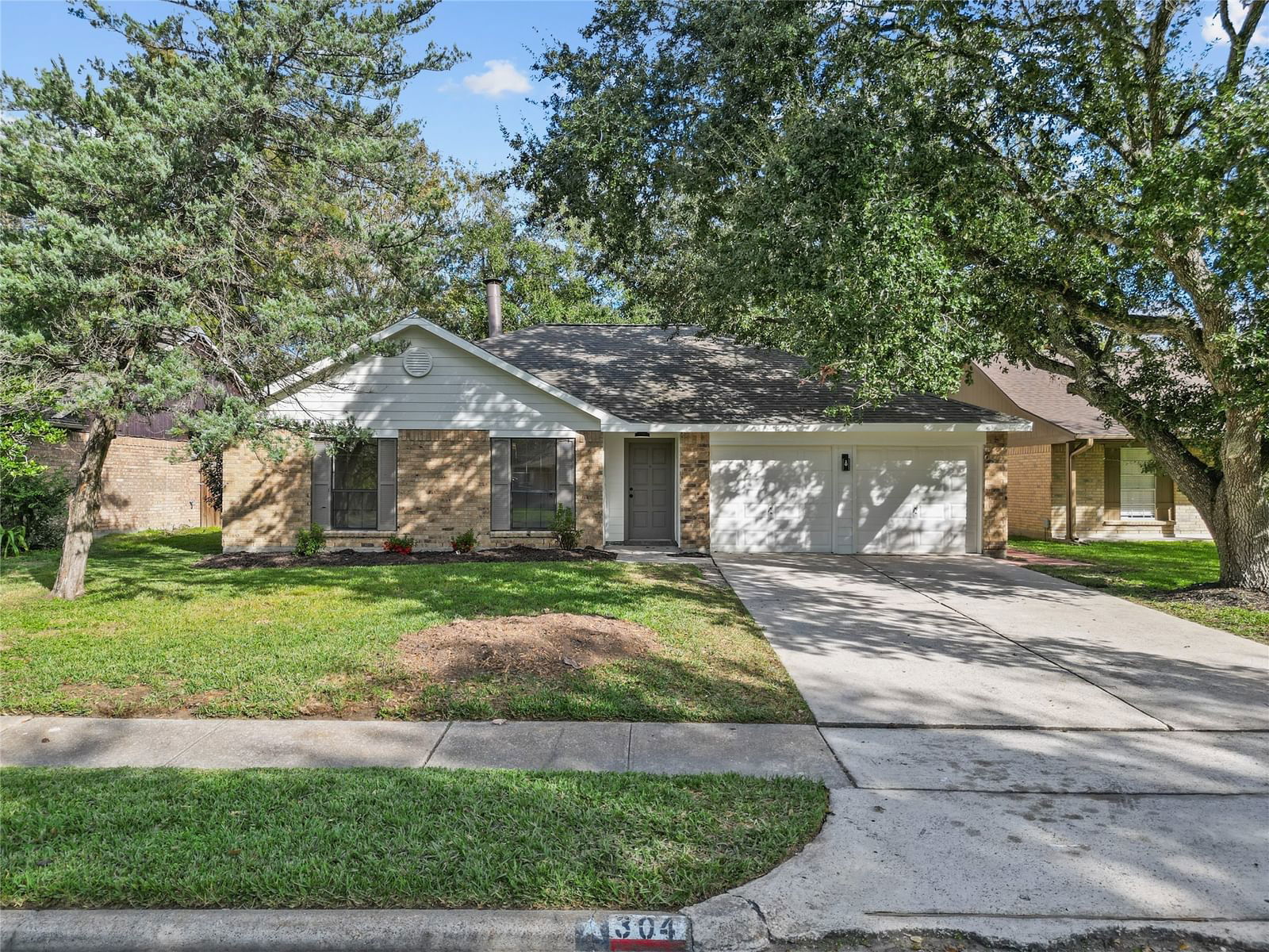 Real estate property located at 304 Foxtail, Galveston, Meadow Bend 3, League City, TX, US