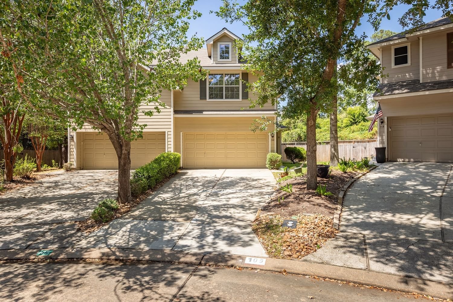 Real estate property located at 109 Summerhaze, Montgomery, The Woodlands, TX, US