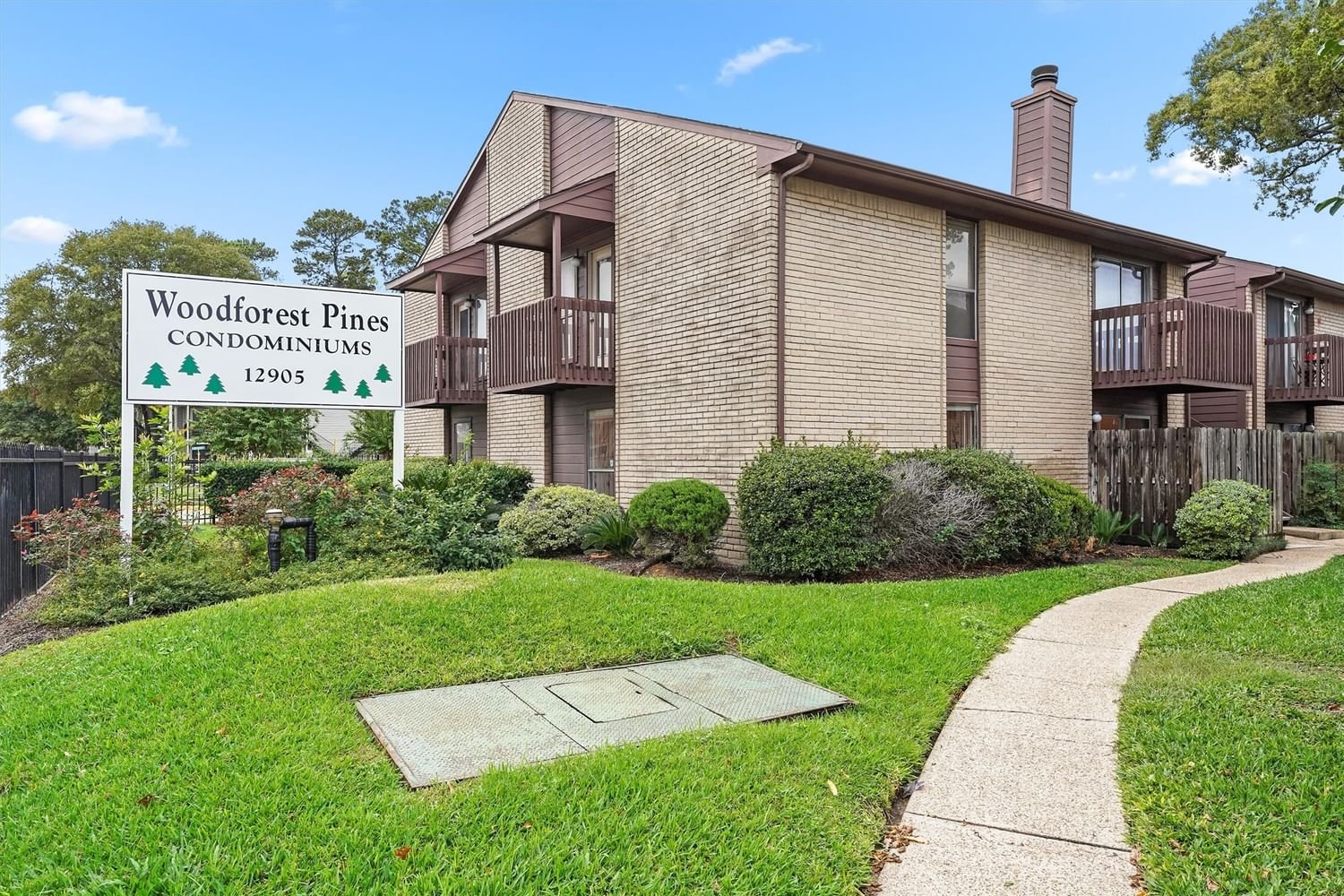 Real estate property located at 12905 Woodforest #301, Harris, Woodforest Pines Condo, Houston, TX, US