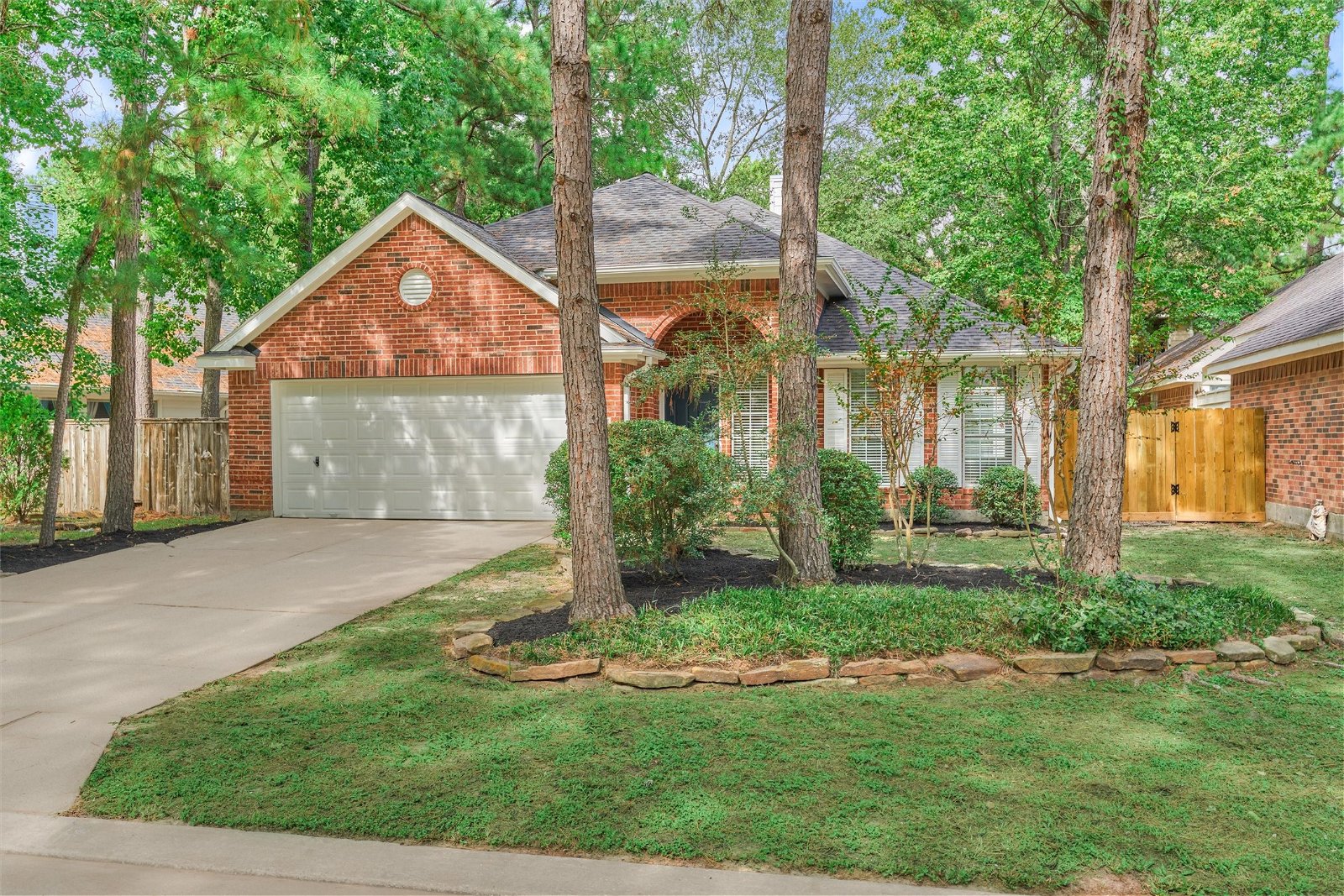 Real estate property located at 18 Cypress Bayou, Montgomery, The Woodlands, TX, US