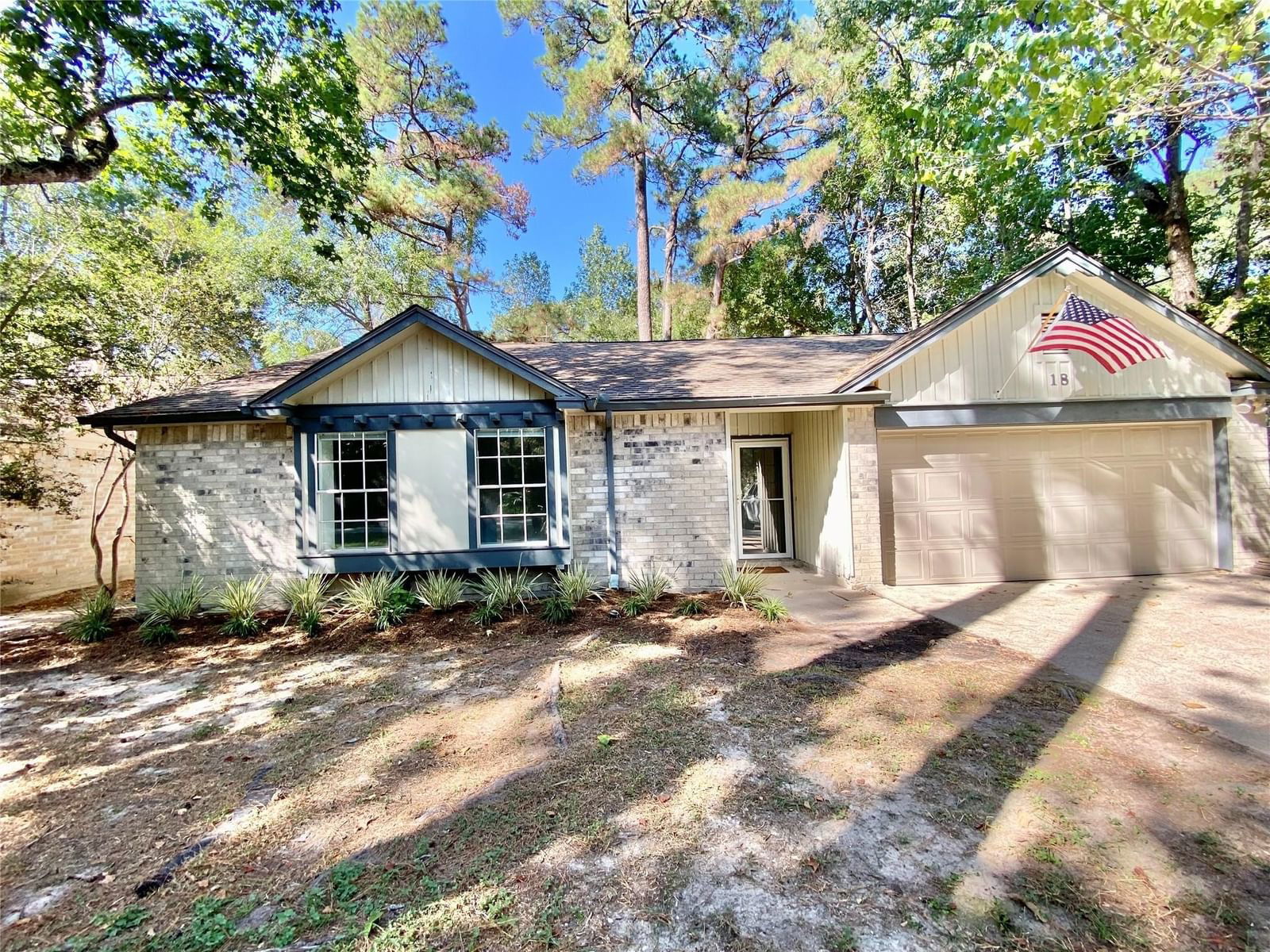 Real estate property located at 18 Edgewood Forest, Montgomery, Wdlnds Village Panther Ck 16, The Woodlands, TX, US