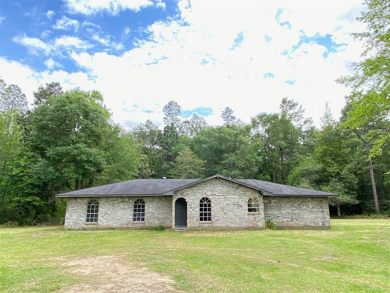 Real estate property located at 6080 Stones Throw, Hardin, Silsbee, TX, US