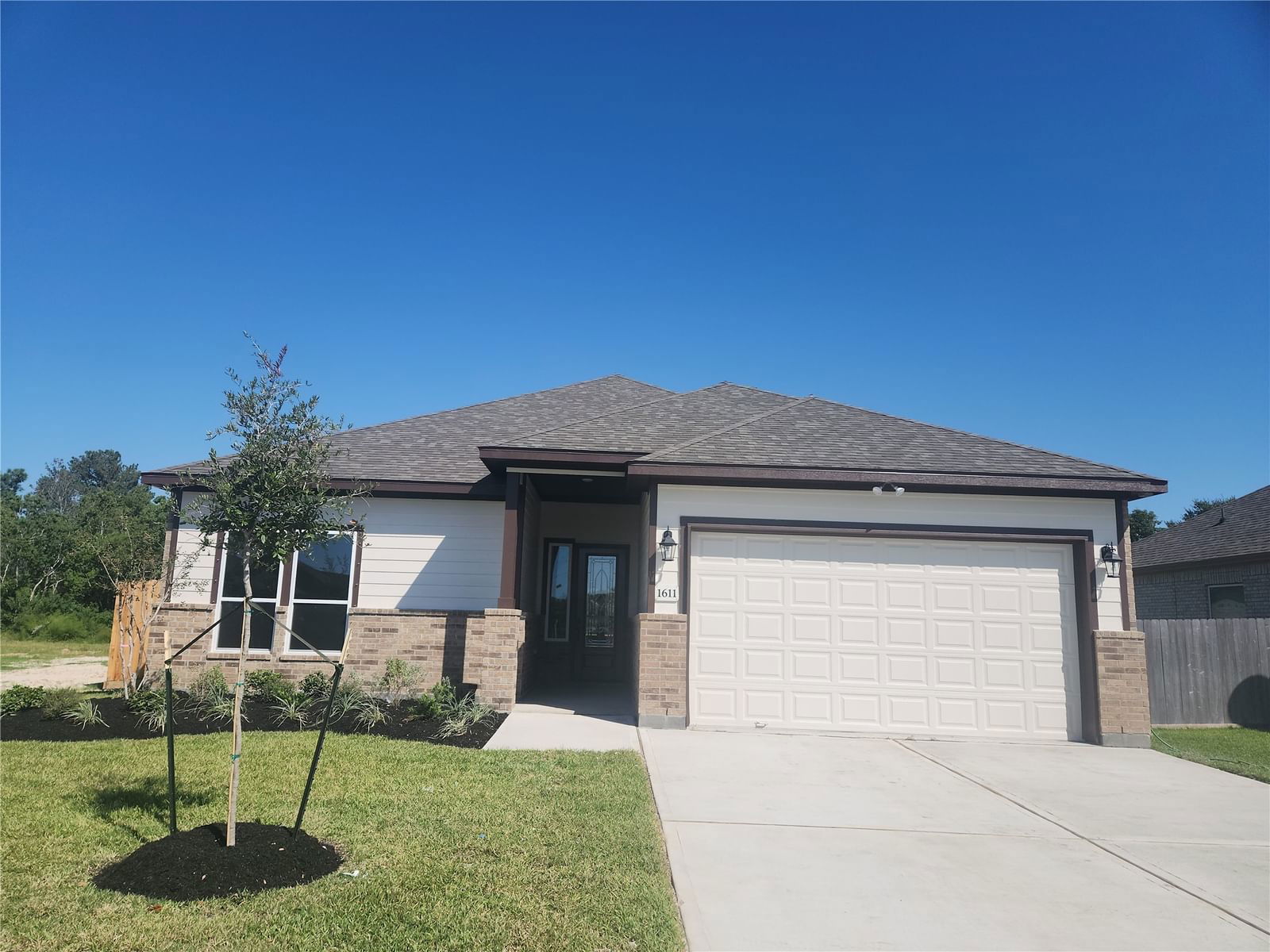 Real estate property located at 1611 Friendship Park, Harris, Lake Mija Village, Seabrook, TX, US