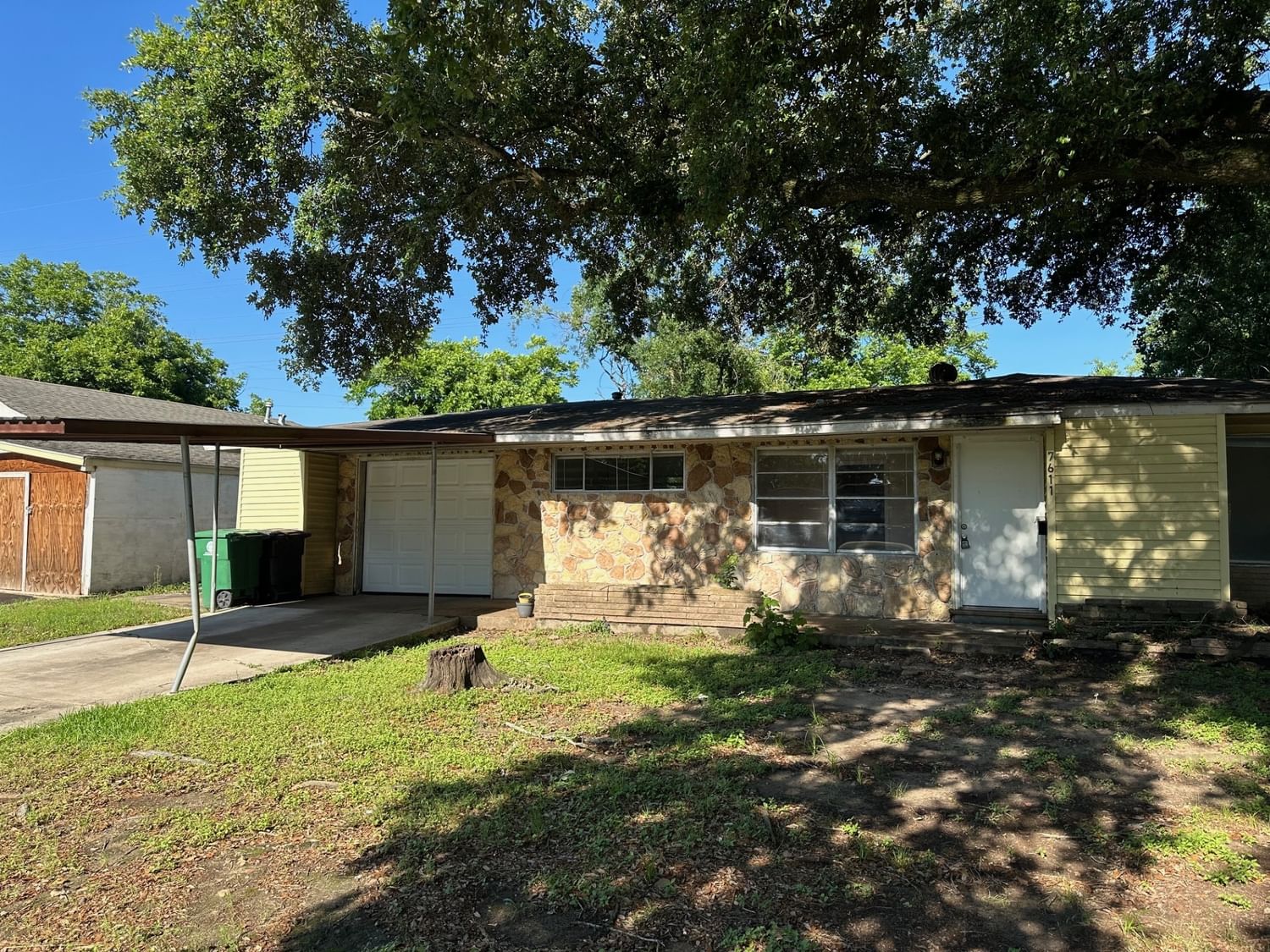 Real estate property located at 7611 Belgard, Harris, Edgewood Sec 06, Houston, TX, US