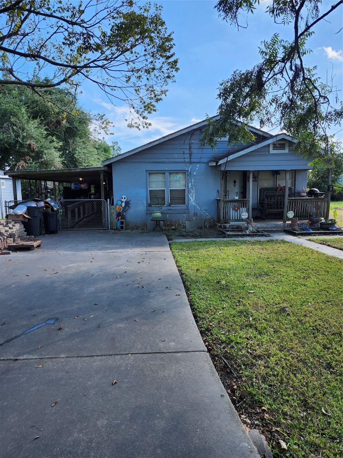 Real estate property located at 131 E Bernard, Brazoria, Thomas & Aycock, Clute, TX, US