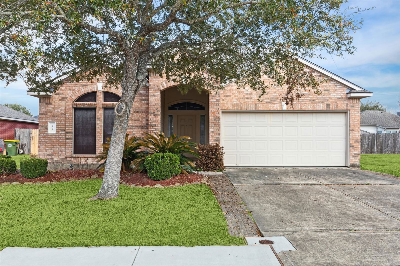 Real estate property located at 7305 Stonelick, Brazoria, Cambridge Lake Sec 1 Ph 2, Pearland, TX, US