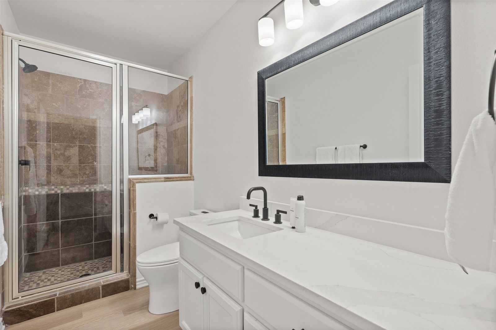 Real estate property located at 1209 Lake Shore, Travis, Spicewood, TX, US
