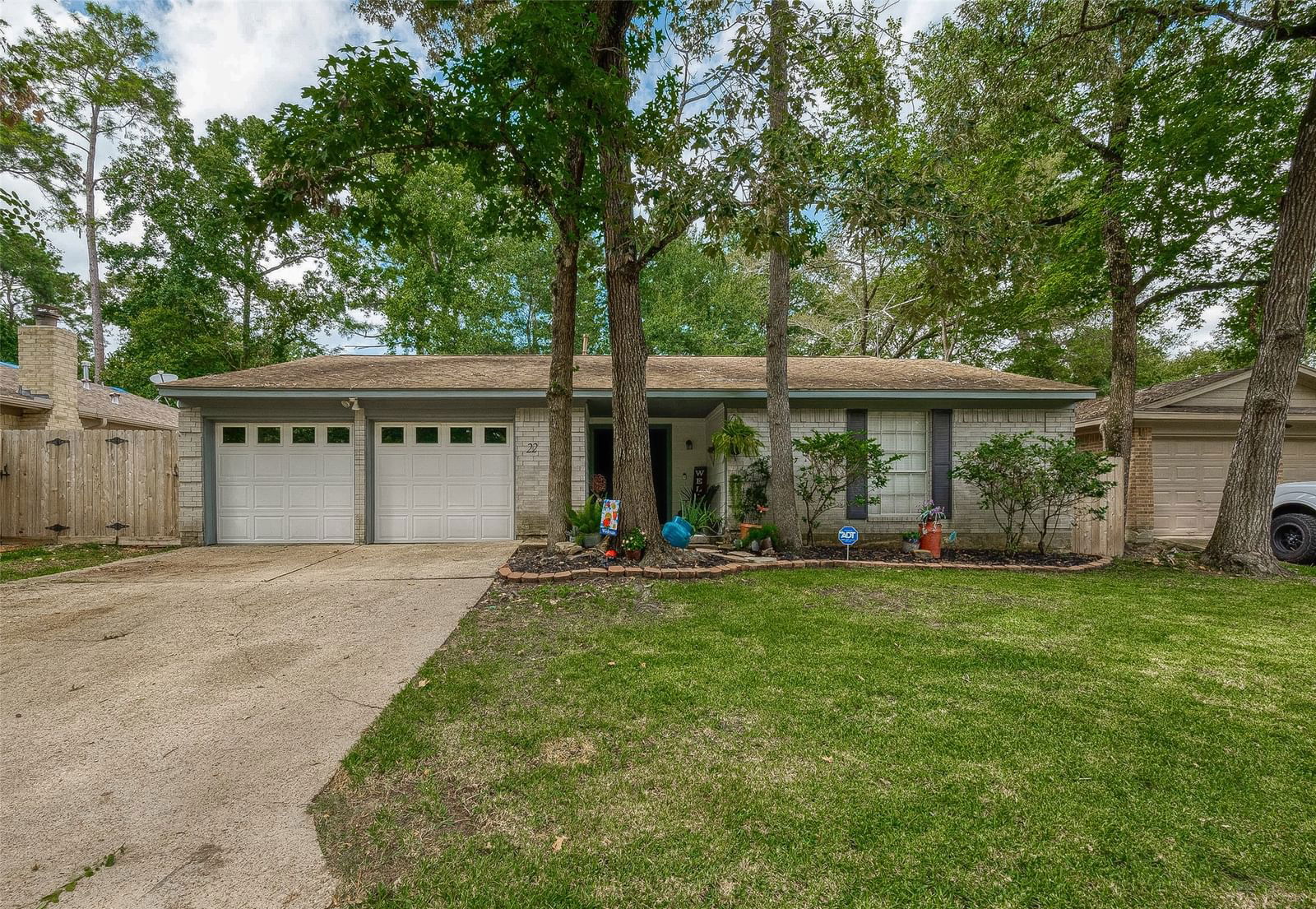 Real estate property located at 22 Pineash, Montgomery, Wdlnds Village Panther Ck 02, The Woodlands, TX, US