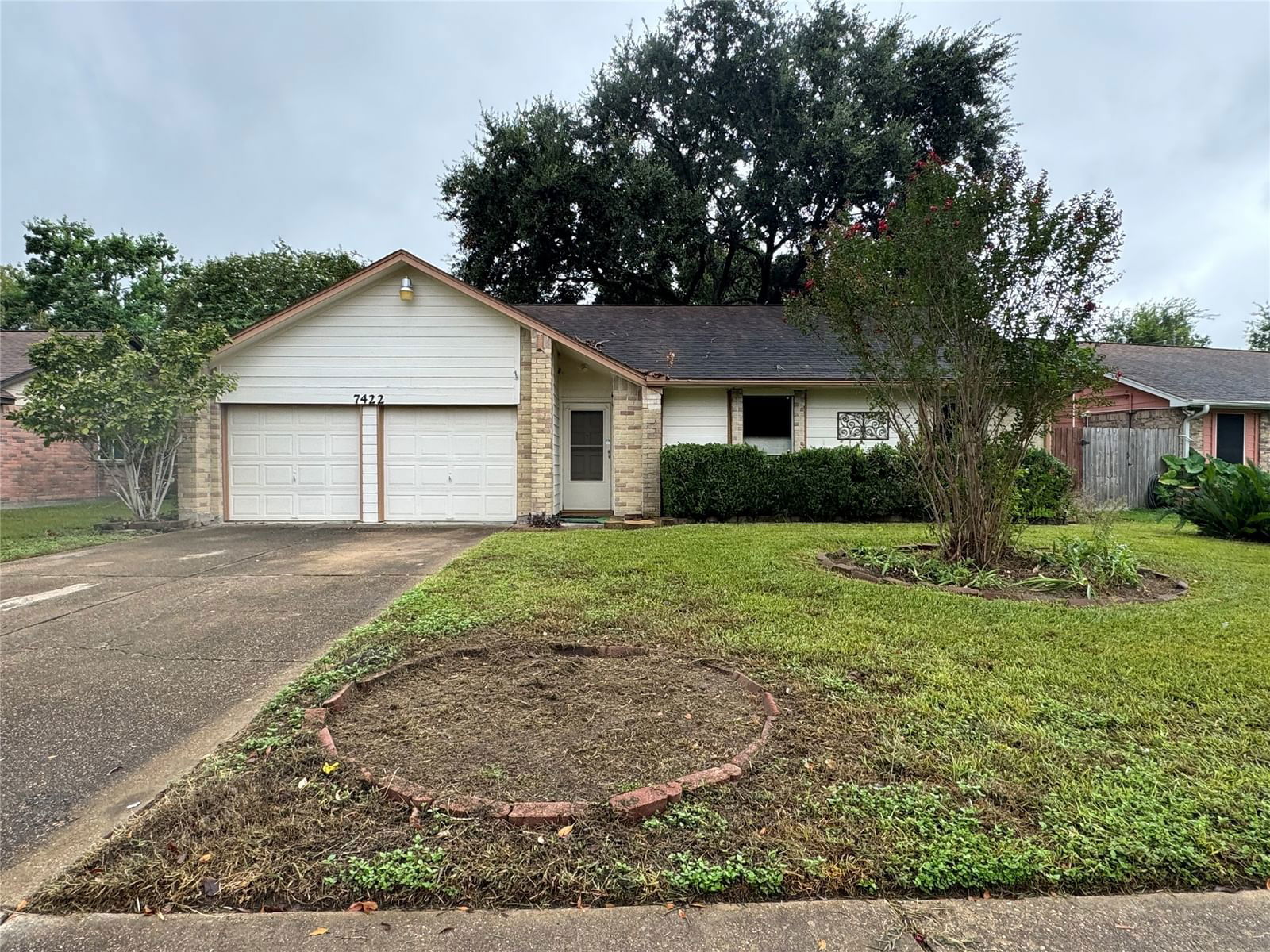 Real estate property located at 7422 Broken Arrow, Harris, Meadow Lake Sec 01, Baytown, TX, US