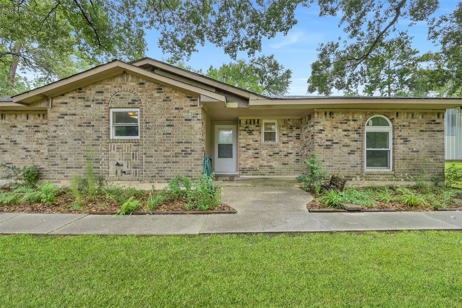 Real estate property located at 504 Catfish, Montgomery, Lakeland 04, Conroe, TX, US