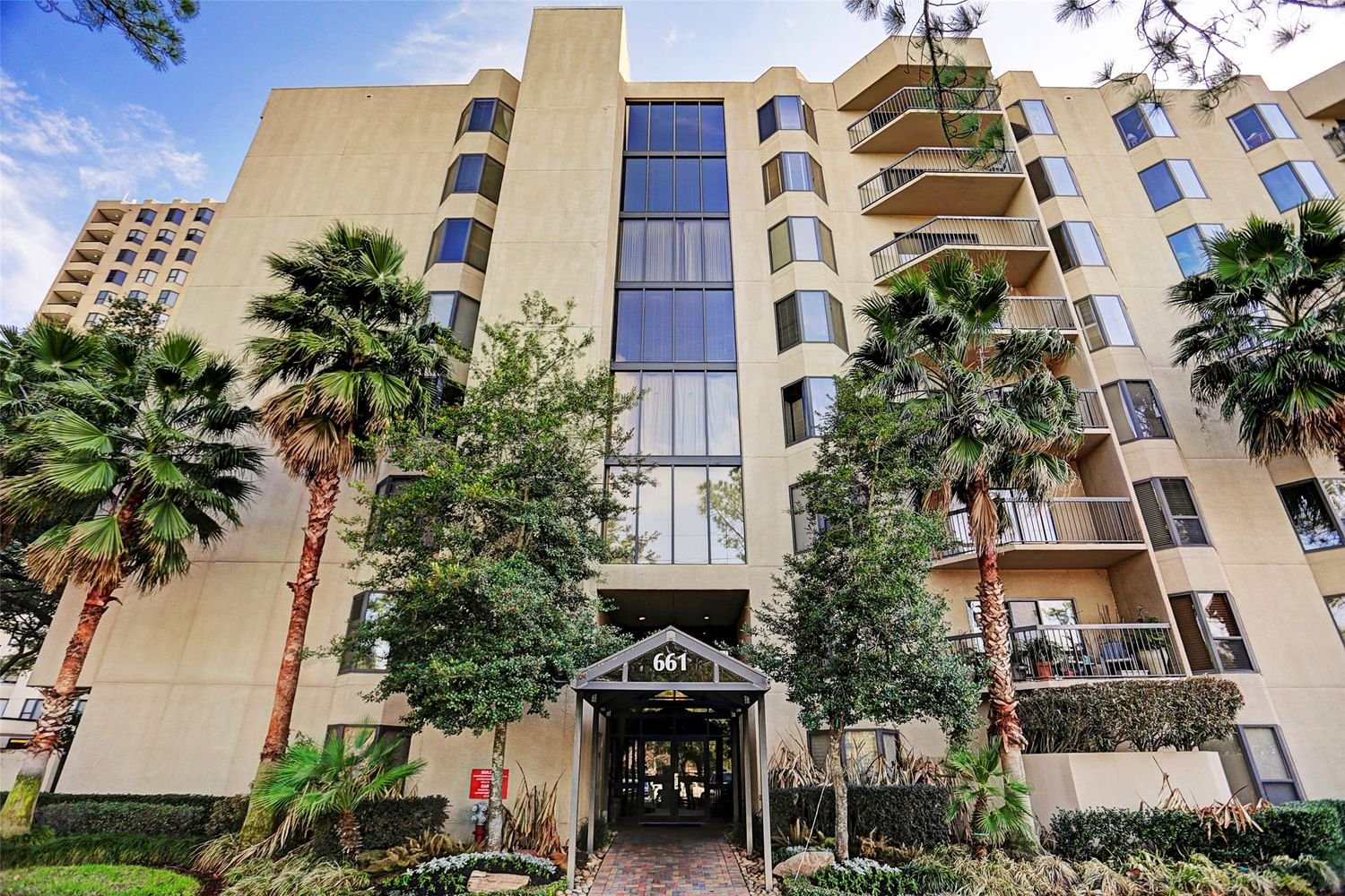 Real estate property located at 661 Bering #211, Harris, Woodway Place Atrium Condos, Houston, TX, US
