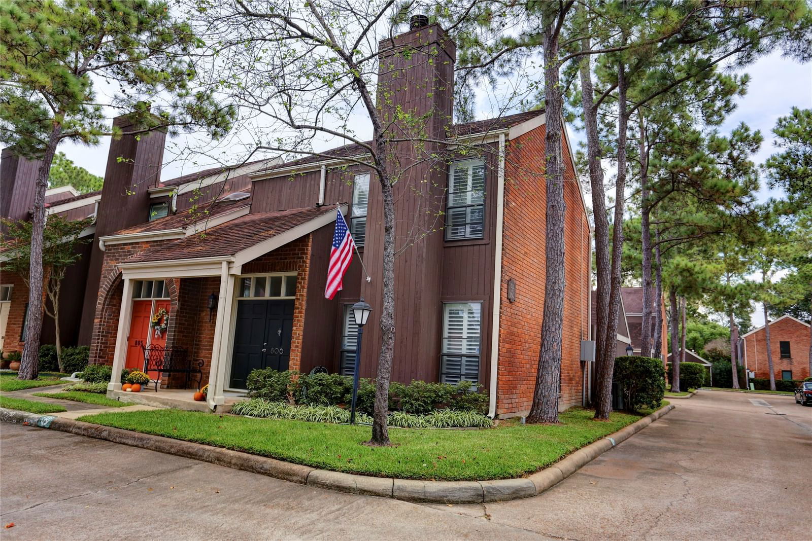 Real estate property located at 701 Bering #806, Harris, Woodway Pines T/H Condo, Houston, TX, US