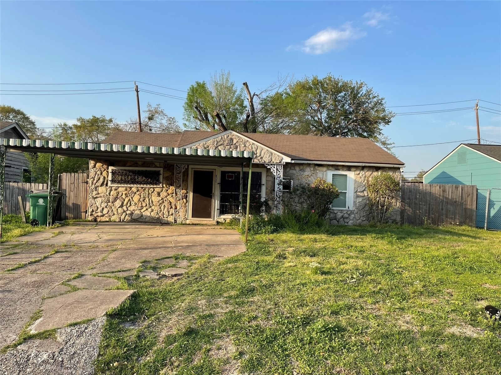 Real estate property located at 8735 Josie, Harris, Pleasantville Sec 06, Houston, TX, US