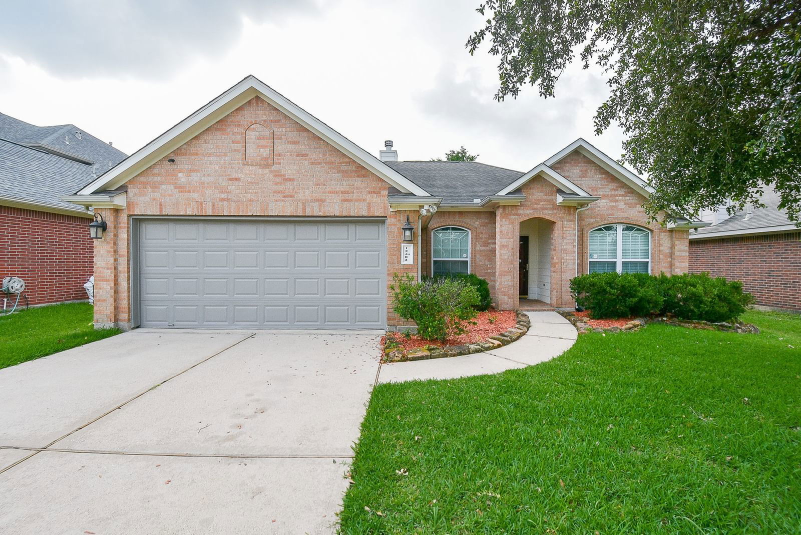 Real estate property located at 12402 Brentleywood, Harris, Linnfield, Houston, TX, US