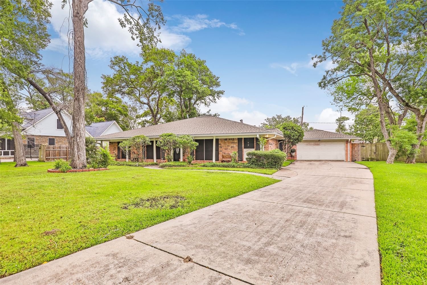 Real estate property located at 513 Pin Oak, Harris, Lakewood, Baytown, TX, US
