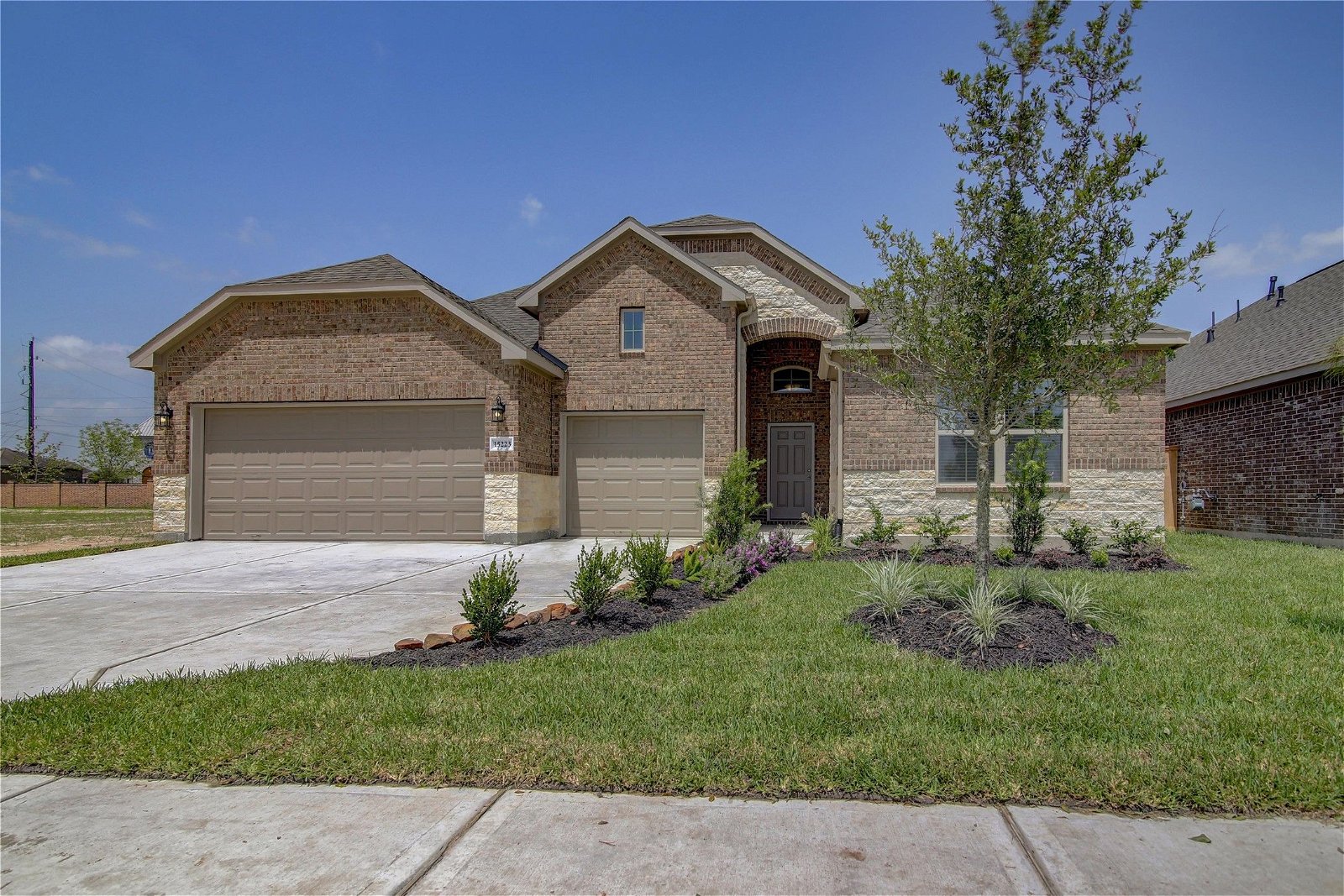 Real estate property located at 1811 Homewood Point, Brazoria, Rosharon, TX, US