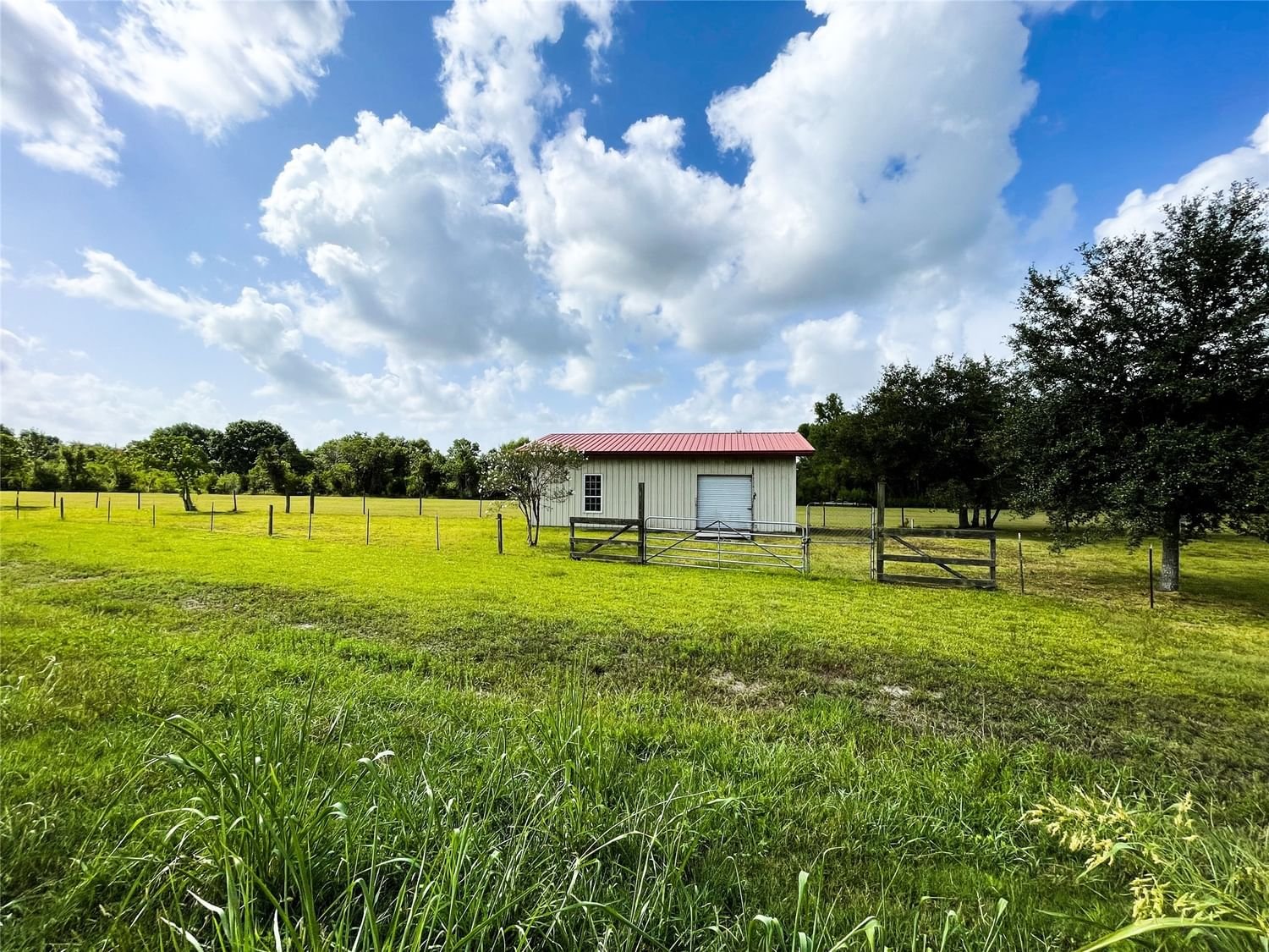 Real estate property located at 1624 Hatfield  faces McHard, Brazoria, H T & B R R, Pearland, TX, US