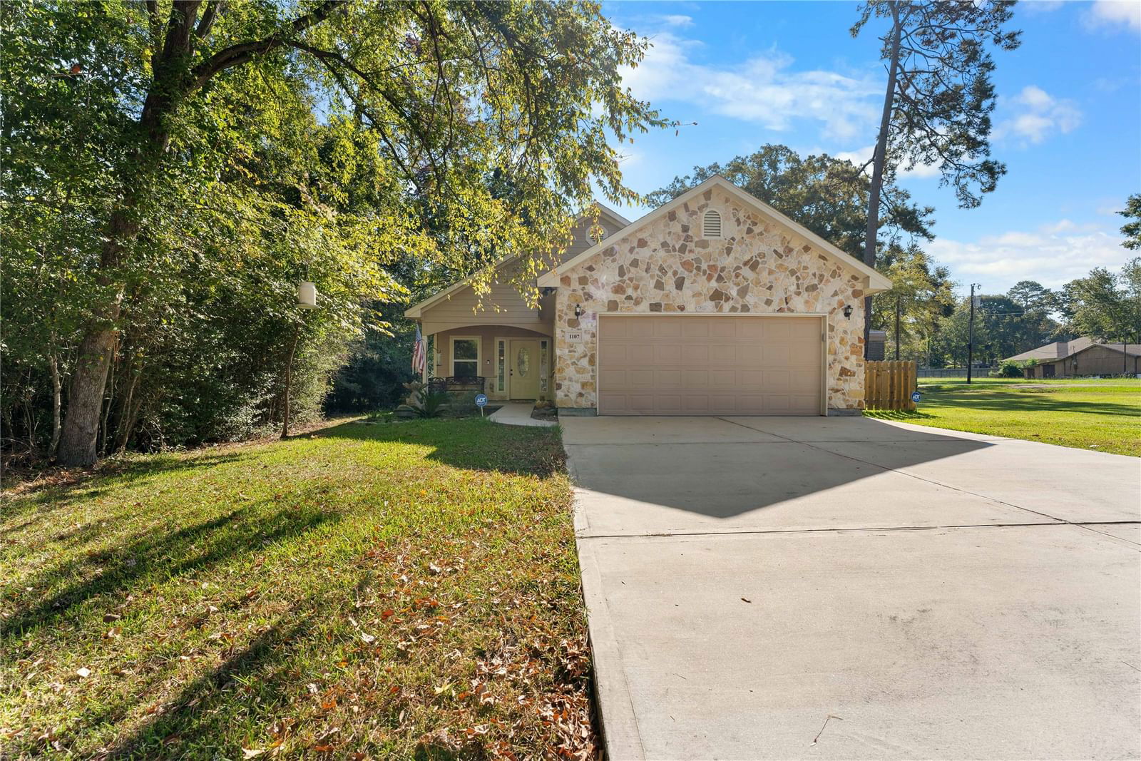 Real estate property located at 1107 Saint Lawrence River, Montgomery, Lake Conroe Forest 02, Conroe, TX, US