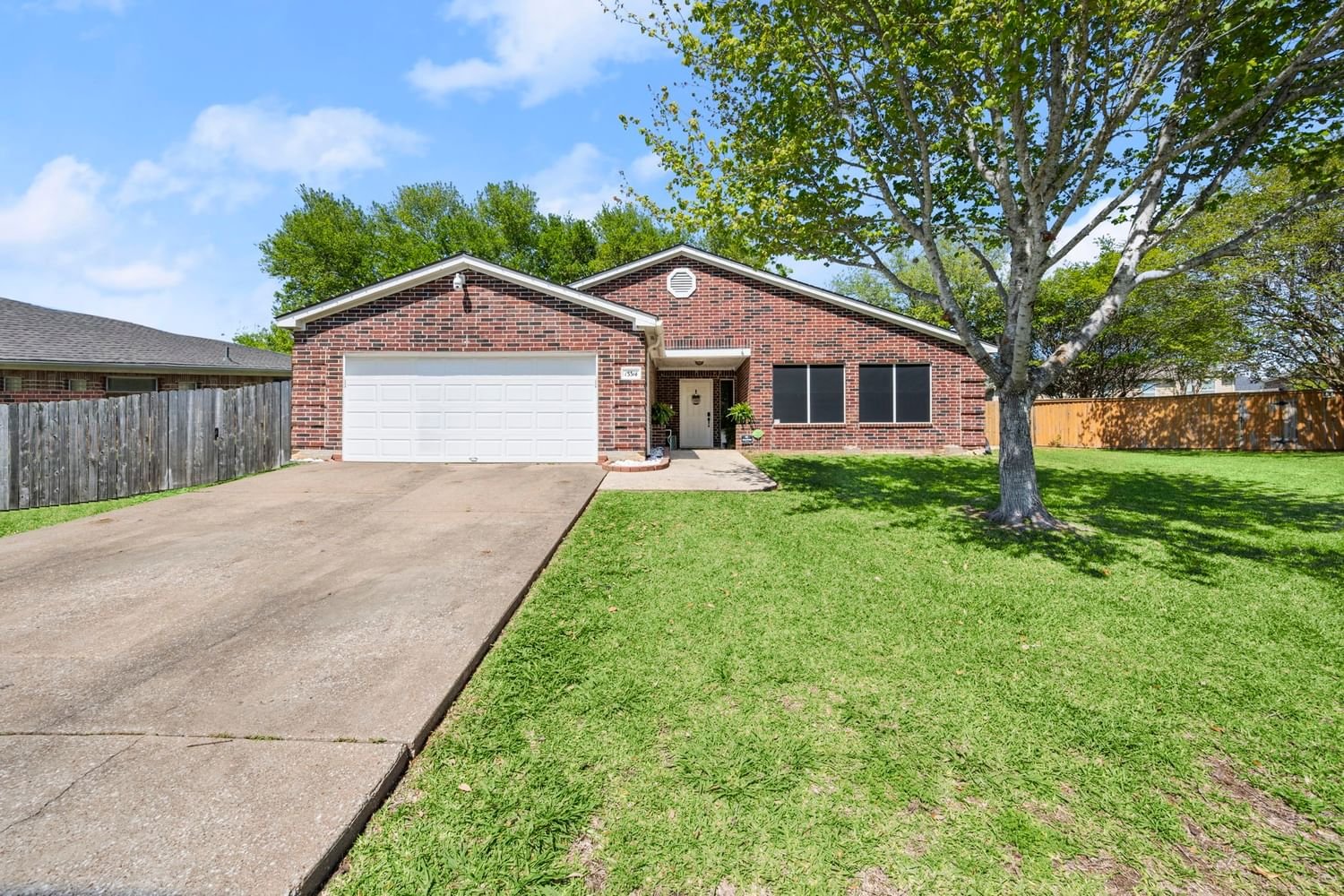 Real estate property located at 13314 Hilltop Circle, Montgomery, Lake Conroe Hills, Willis, TX, US