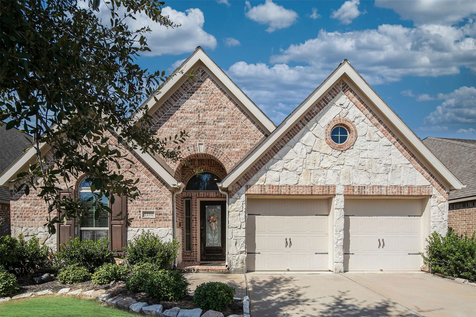 Real estate property located at 1216 Oxbow Crossing Lane, Fort Bend, The Reserve At Brazos Town Center, Rosenberg, TX, US