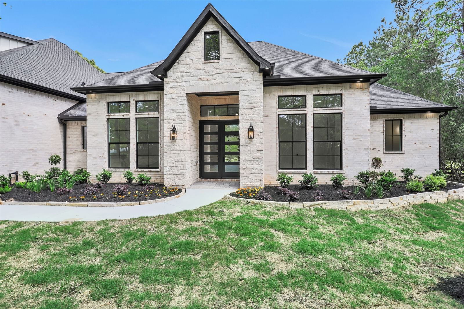 Real estate property located at 11317 Majestic, Montgomery, Crown Oaks, Montgomery, TX, US